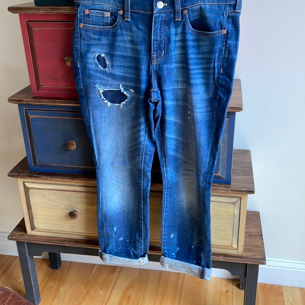 Madewell The Slim Boy Jean Rip&Repair Edition Distressed Denim. Size 27